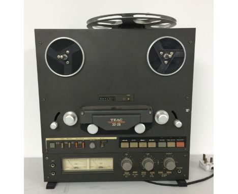 TASCAM 32-2B REEL TO REEL - A Tascam 32-2B reel to reel recorder, mostly used for professional studio mastering. Serial numbe