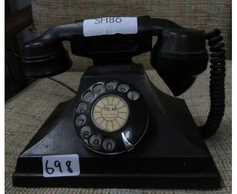 VIEWING/COLLECTION FOR THIS LOT IS AT ACCESS HOUSE, 157 THE BUTTS, FROME, BA11 4AQ VINTAGE BAKELITE TELEPHONE