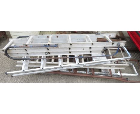 4 SETS OF STEP LADDERS &amp; FOLDING LADDER