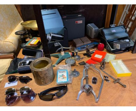 WEIGHING SCALES, CAMERAS &amp; OTHER ITEMS