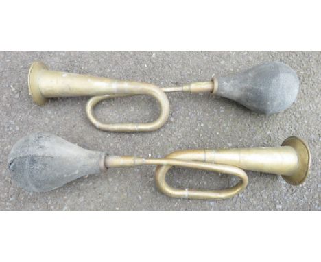 2 VINTAGE BRASS CAR HORNS