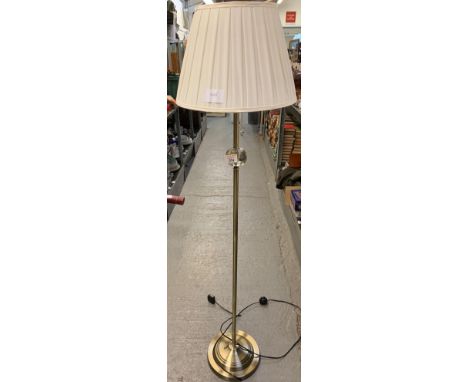 MODERN METAL STANDARD LAMP