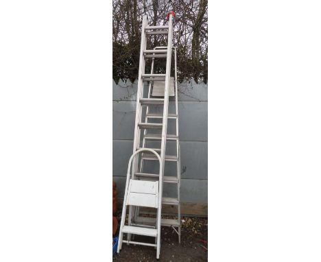 VIEWING/COLLECTION FOR THIS LOT IS AT ACCESS HOUSE, 157 THE BUTTS, FROME, BA11 4AQ 2 SETS OF STEP LADDERS &amp; 1 EXTENDING L