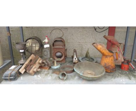 SODA SYPHON, VINTAGE SPOTLIGHT, ROYAL TELEVISION SOCIETY TROPHY, PRINTING BLOCKS, SERVANTS BELL &amp; OTHER COLLECTABLES ITEM