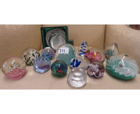 VIEWING/COLLECTION FOR THIS LOT IS AT ACCESS HOUSE, 157 THE BUTTS, FROME, BA11 4AQ VARIOUS GLASS PAPERWEIGHTS INCLUDING CAITH