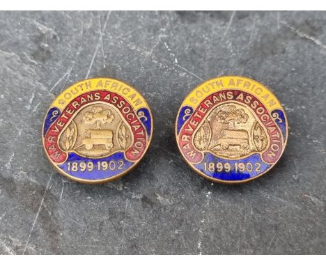 Two Boer War brass and enamel 'South African War Veterans Association 1899-1902' lapel badges, by Fenwick Birmingham, 23.5mm.
