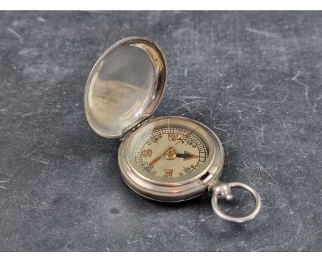 A WWI British military Mk.VI nickel plated pocket compass, by Terrasse W Co, dated 1918. 