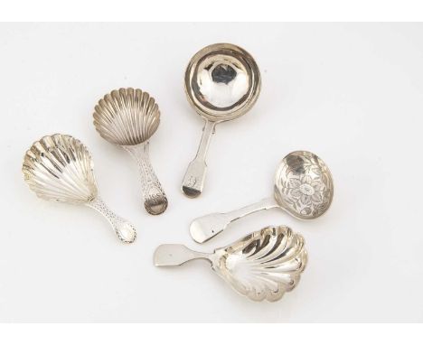 Five Georgian period and later silver tea caddy spoons, three with shell shaped bowls, one with round bowl, 9.2cm, and one wi