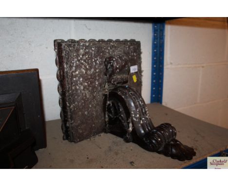 A 19th Century carved mahogany clock bracket AF