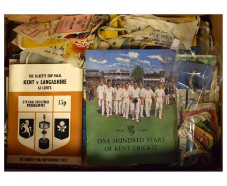 Sporting Memorabilia - Collection of assorted ephemera including; British Automobile Racing Club pit staff tags, paddock pass