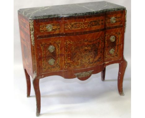 A FRENCH MARBLE TOP SERPENTINE FRONTED AND INLAID COMMODE with three inlaid long drawers with brass ring handles, supported o