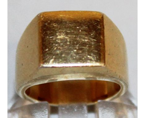A GUCCI .925 GENTLEMAN’S RING. 