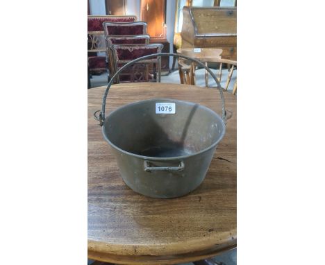  Sale Item:    BERRY PAN   Vat Status:   No Vat   Buyers Premium:  This lot is subject to a Buyers Premium of 17.5% + Vat @ 2