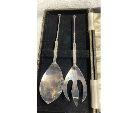  Sale Item:    CASED SILVER CELTIC SERVERS   Vat Status:   No Vat   Buyers Premium:  This lot is subject to a Buyers Premium 