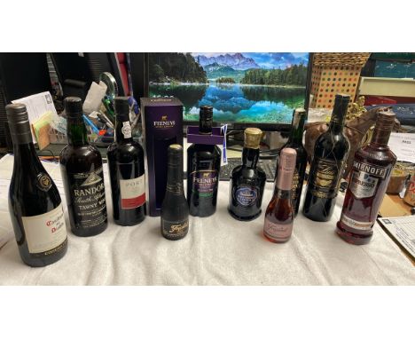  Sale Item:    BOX MIXED ITEMS- VODKA PORT WINE ETC  Vat Status:   No Vat   Buyers Premium:  This lot is subject to a Buyers 