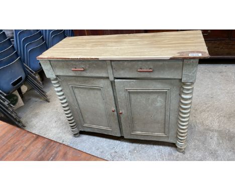  Sale Item:    KITCHEN CABINET (AF)   Vat Status:   No Vat   Buyers Premium:  This lot is subject to a Buyers Premium of 17.5