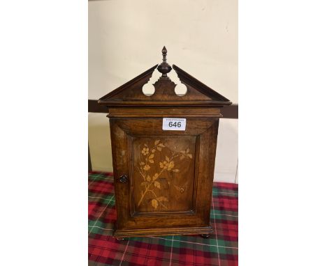  Sale Item:    SMALL INLAID WOODEN CABINET (AF)   Vat Status:   No Vat   Buyers Premium:  This lot is subject to a Buyers Pre