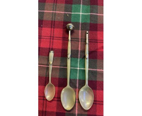  Sale Item:    3 SILVER MOUNTED SPOONS   Vat Status:   No Vat   Buyers Premium:  This lot is subject to a Buyers Premium of 1