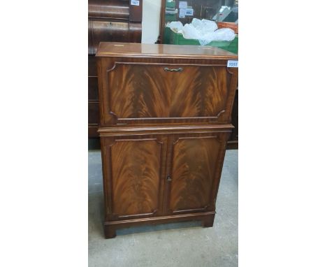  Sale Item:    REPRO DRINKS CABINET   Vat Status:   No Vat   Buyers Premium:  This lot is subject to a Buyers Premium of 17.5