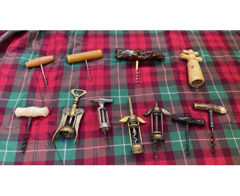  Sale Item:    BOX ASSORTED CORKSCREWS (AF)   Vat Status:   No Vat   Buyers Premium:  This lot is subject to a Buyers Premium