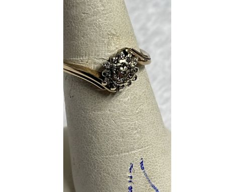  Sale Item:    9CT GOLD DIAMOND CLUSTER RING SIZE M  Vat Status:   No Vat   Buyers Premium:  This lot is subject to a Buyers 
