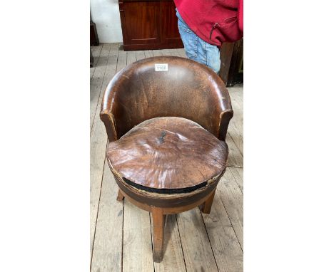  Sale Item:    LEATHER &amp; OAK SWIVEL CHAIR (AF)   Vat Status:   No Vat   Buyers Premium:  This lot is subject to a Buyers 