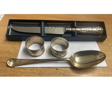  Sale Item:    2 SILVER NAPKIN RINGS TABLESPOON &amp; CAKE KNIVE 170GRMS  Vat Status:   No Vat   Buyers Premium:  This lot is
