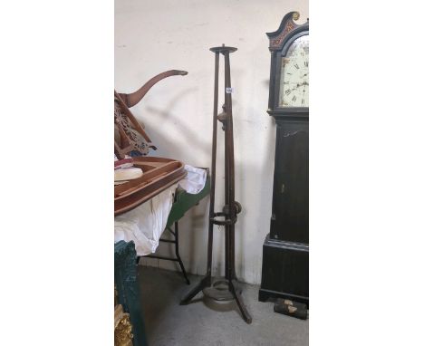 Sale Item:    BROLLEY STAND   Vat Status:   No Vat   Buyers Premium:  This lot is subject to a Buyers Premium of 17.5% + Vat