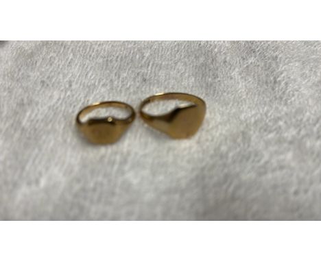  Sale Item:    2 x 9CT GOLD GENTS SIGNET RINGS SIZE K-L &amp; SIZE V  Vat Status:   No Vat   Buyers Premium:  This lot is sub