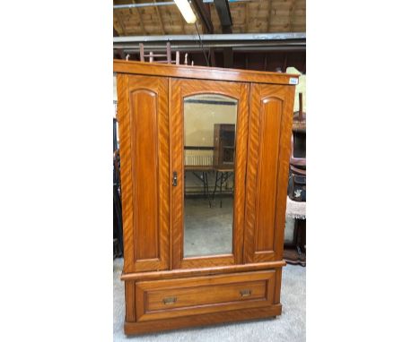  Sale Item:    SINGLE DOOR WARDROBE (AF)   Vat Status:   No Vat   Buyers Premium:  This lot is subject to a Buyers Premium of