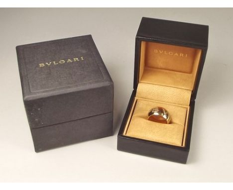 BVLGARI.
An 18ct. rose gold Bvlgari, Monologo, unisex ring. Size M, USA 53, Model No. AN854567. Fully stamped in original lea