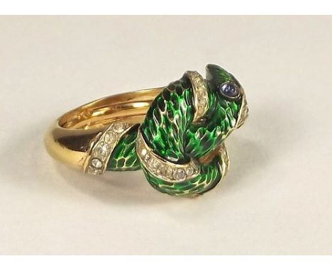 TRIFARI RING.
A gold plated, green enamel paste set, multi-size ring.