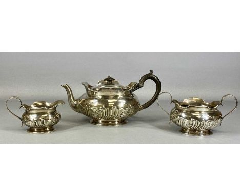EDWARD VII SILVER THREE-PIECE TEA SERVICE, oval form with gadrooned decoration, Birmingham 1908, 33oztProvenance: private col