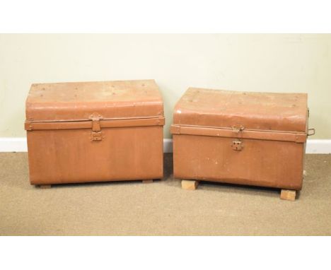 Two vintage metal trunks and four small suitcases   Condition: 