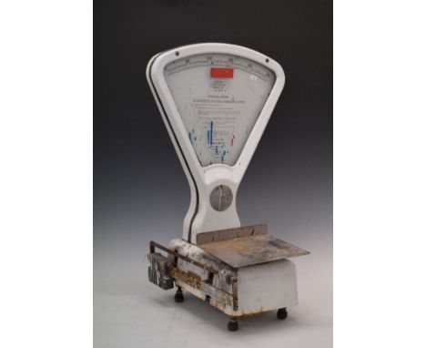 Set of vintage Turier & Sons counter top scales   Condition: 