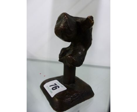 A BRONZE SCULPTURE SIGNED J.HAMITON.