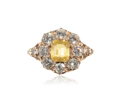 DIAMOND AND YELLOW SAPPHIRE CLUSTER RING, the sapphire approx 1.35ct, surrounded by a border of eight round-cut diamonds, on 