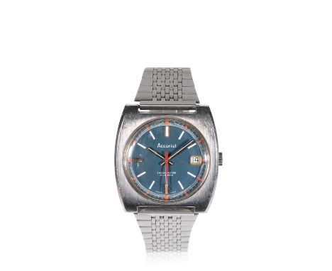 ACCURIST SHOCKMASTER GENTLEMAN'S STAINLESS STEEL BRACELET WATCH with manual wind movement, the blue dial with silver baton nu