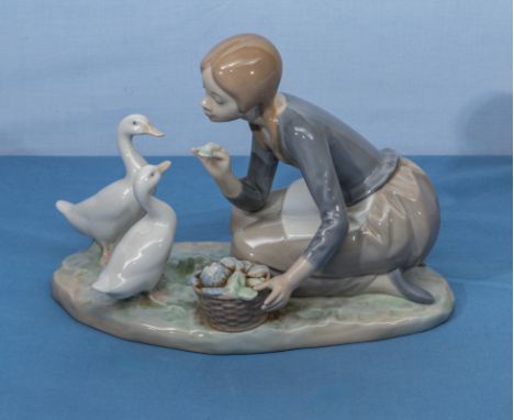 Lladro figure group girl with geese