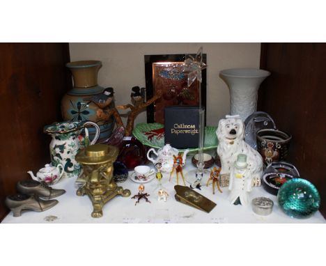 SECTION 9. An assortment of mixed ceramics, glass and collectables including a Rosenthal vase, a Caithness paperweight, a Roy