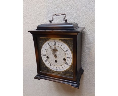 A 'Kienzie' German reproduction chiming mantel clock – 5636/01.