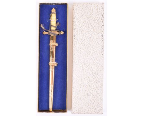 German Naval Flame Pommel Miniature Dress Dagger in Original Salesman’s Box, fine example of a miniature salesman sample Weim