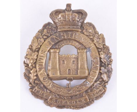 Victorian Suffolk Regiment Foreign Service Helmet Badge, being a Victorian crowned wreath with central circlet having motto a