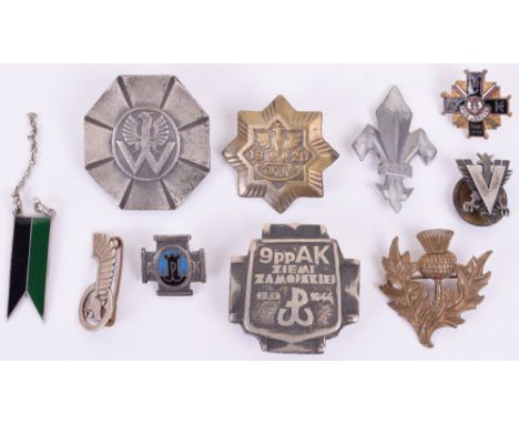 WW2 Polish Badge Grouping, consisting of small silvered 1st Polish Armoured Division regimental pin back badge; Polish unit b