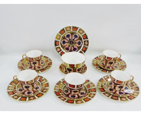 Royal Crown Derby 'Imari' patterned teaset, comprising five large fluted cups, six saucers, six side plates and a sugar bowl,