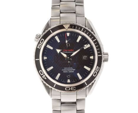 Omega - Gentleman's limited edition James Bond Quantum of Solace Seamaster Professional Planet Ocean co-axal chronometer brac