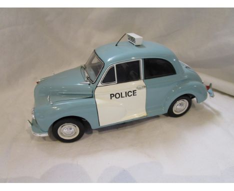 Diecast 1:18 scale Morris Minor 1959 police car by Minichamps ®