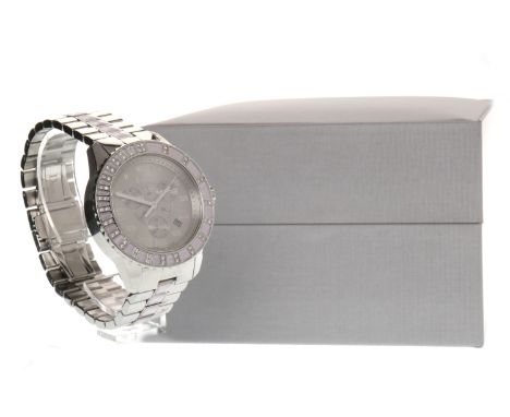 LADY'S DIOR STAINLESS STEEL QUARTZ CHRONOGGRAPH WRIST WATCHthe round silver coloured dial with applied stainless steel Roman 