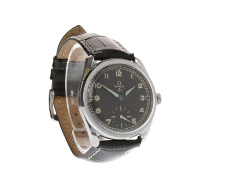 GENTLEMAN'S OMEGA STAINLESS STEEL MANUAL WIND WRIST WATCHsigned Omega 15 jewel movement numbered 13048019, with a round black