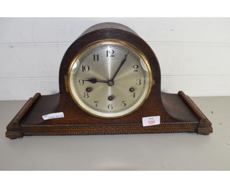 EARLY 20TH CENTURY OAK CASED MANTEL CLOCK